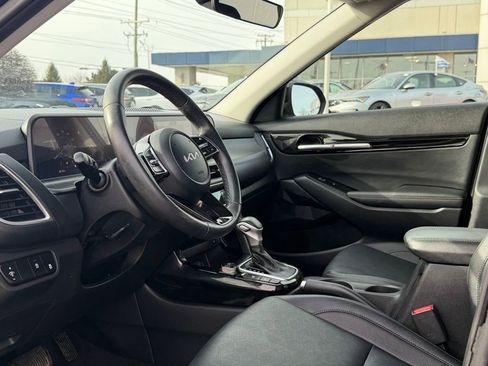 Used 2024 Kia Seltos EX image 8
