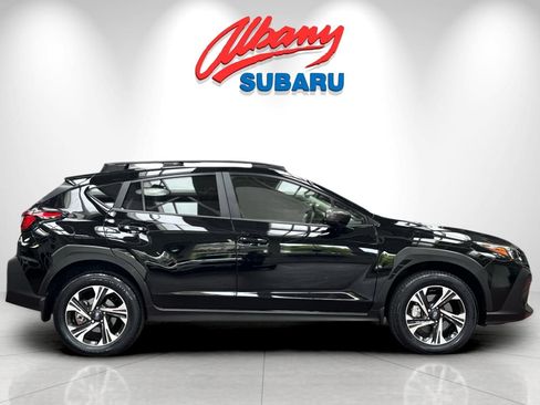 Used 2025 Subaru Crosstrek 2.5i Premium w/ Popular Package #3 AWD/4WD image 3