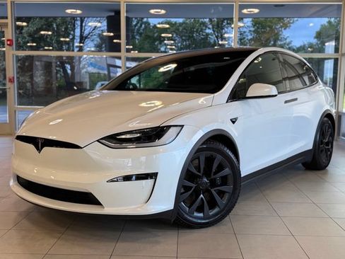 Used 2023 Tesla Model X AWD/4WD image 2