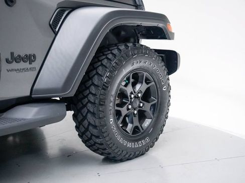 Used 2022 Jeep Wrangler Unlimited Sport AWD/4WD image 9