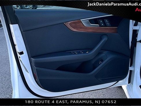 Used 2023 Audi A4 2.0T Premium w/ Convenience Package image 15