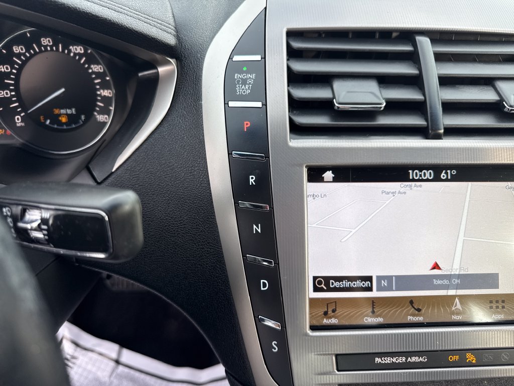 Used 2017 Lincoln MKZ Reserve FWD image 35