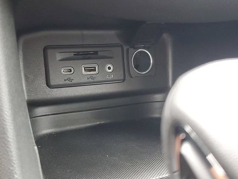 Certified 2024 Chevrolet Equinox RS w/ RS Leather Package FWD image 29