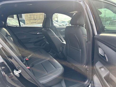 New 2026 Buick Envista Avenir FWD image 5