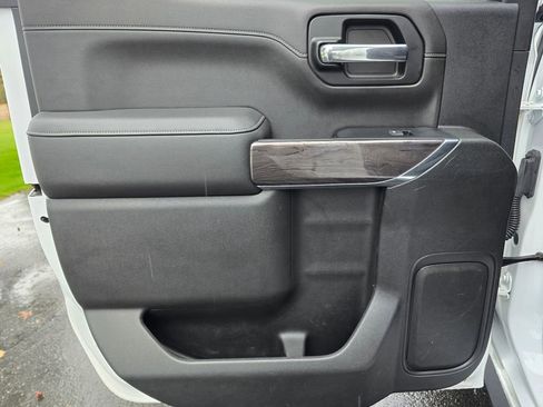 Used 2019 Chevrolet Silverado 1500 LTZ image 25