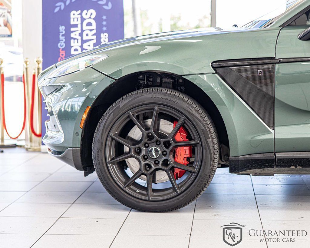 Used 2021 Aston Martin DBX AWD/4WD image 7