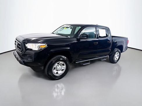 Certified 2023 Toyota Tacoma SR AWD/4WD image 3