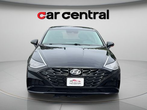 Used 2023 Hyundai Sonata SEL w/ Convenience Package FWD image 9