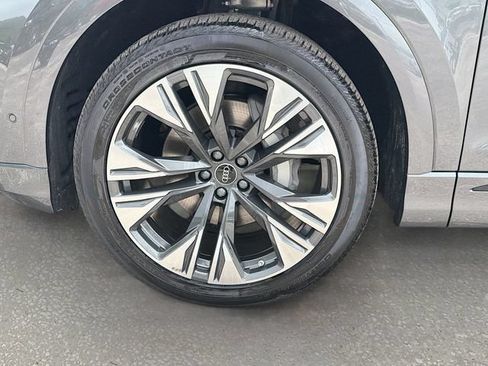 New 2026 Audi Q8 Prestige AWD/4WD image 40