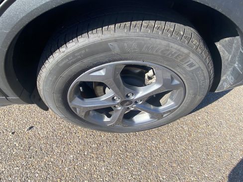 Used 2025 Ford Escape ST-Line image 11