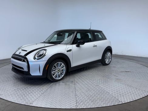 Used 2024 MINI Cooper SE FWD image 4