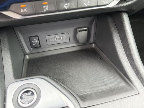 Used 2024 Nissan Sentra SV FWD image 13