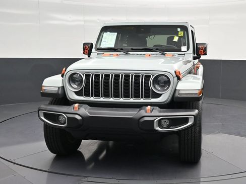 Used 2024 Jeep Wrangler Unlimited Sahara w/ Safety Group AWD/4WD image 6