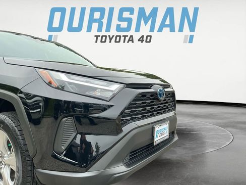 Used 2024 Toyota RAV4 XLE w/ Convenience Package AWD/4WD image 3