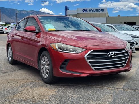 Used 2017 Hyundai Elantra SE FWD image 14