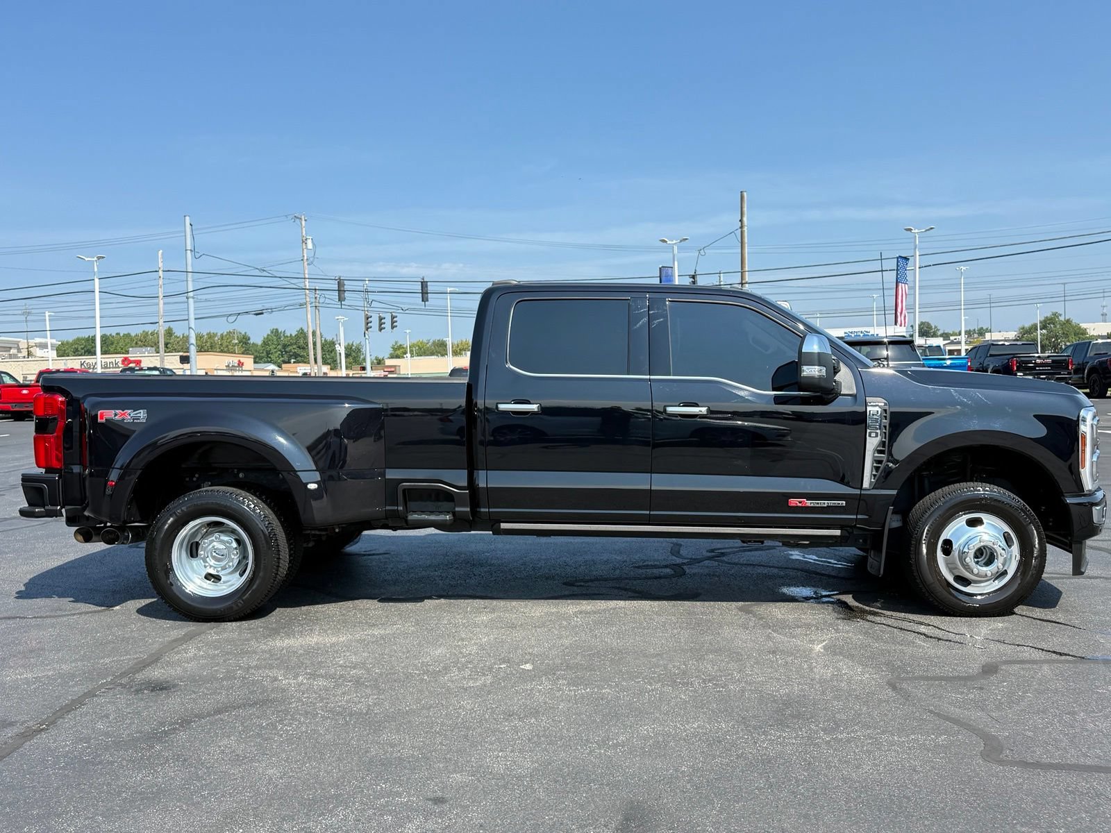Used 2024 Ford F350 Limited w/ FX4 Off-Road Package AWD/4WD image 3