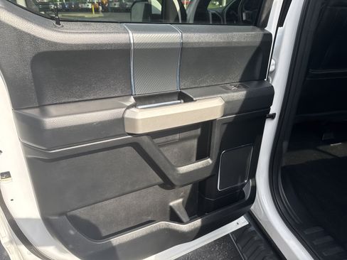 Used 2019 Ford F150 Lariat AWD/4WD image 13