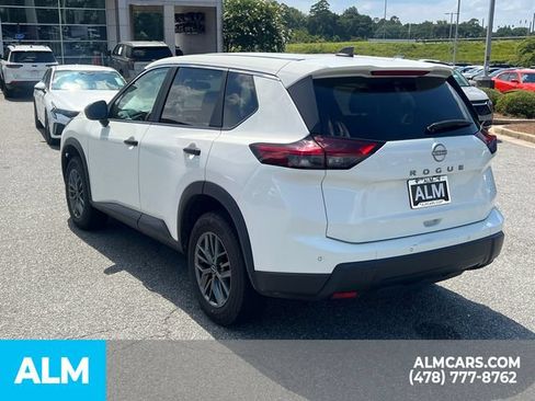 Used 2024 Nissan Rogue S FWD image 8