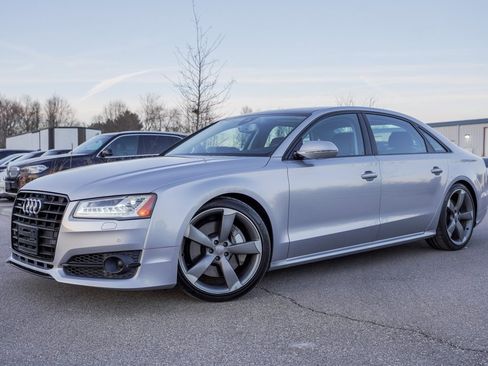 Used 2018 Audi A8 L 4.0T image 3