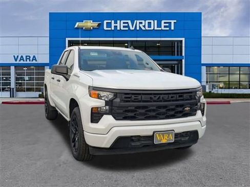 Certified 2023 Chevrolet Silverado 1500 Custom image 7