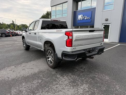 Used 2019 Chevrolet Silverado 1500 Custom Trail Boss w/ Custom Convenience Package AWD/4WD image 8
