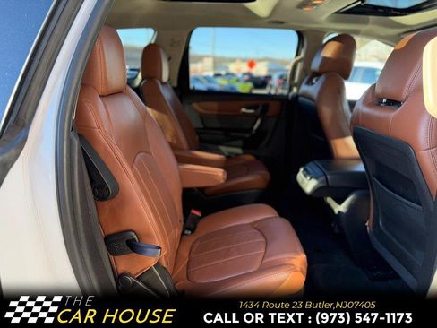 Used 2017 Chevrolet Traverse Premier image 34