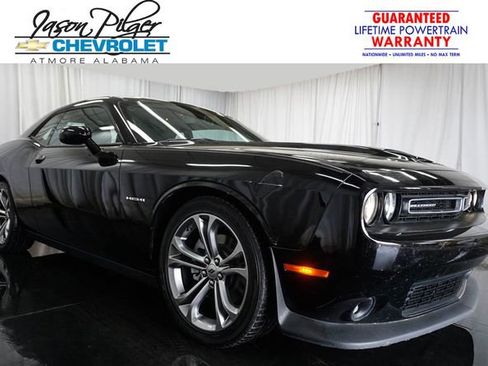 Used 2022 Dodge Challenger R/T image 1