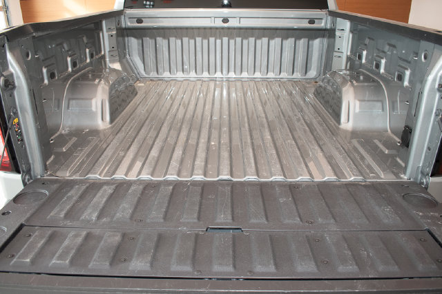 Used 2026 GMC Sierra 1500 SLT AWD/4WD image 14
