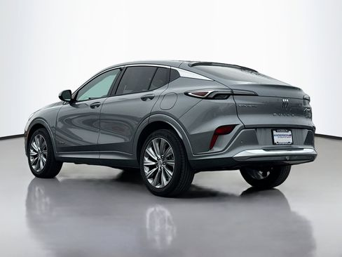 Used 2024 Buick Envista Avenir image 13