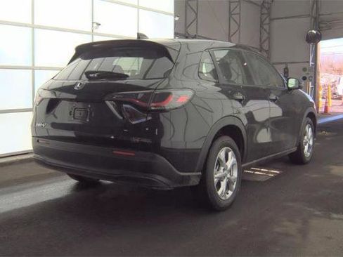 Used 2023 Honda HR-V LX image 5