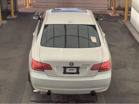 Used 2011 BMW 335i xDrive Coupe AWD/4WD image 5