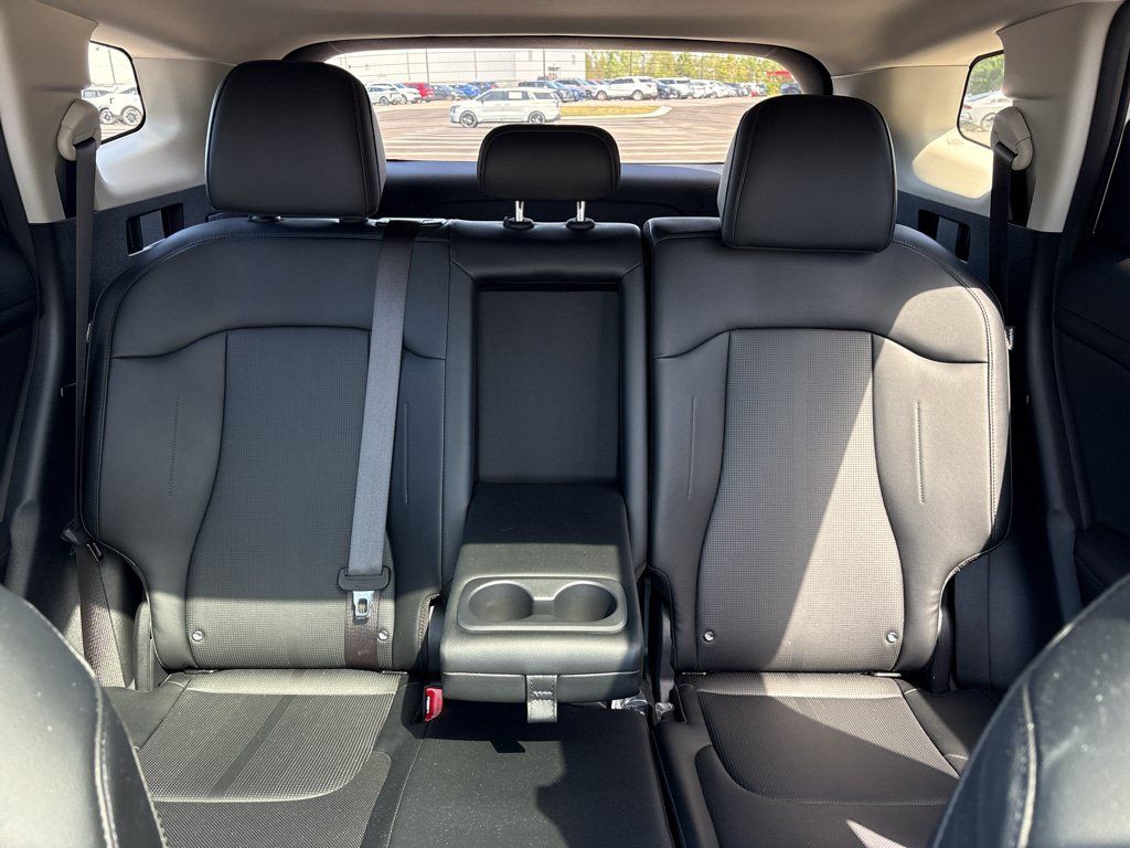 Used 2026 Kia Sportage EX w/ EX Panorama Roof Package FWD image 25