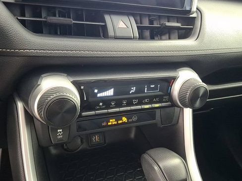 Certified 2023 Toyota RAV4 LE FWD image 18