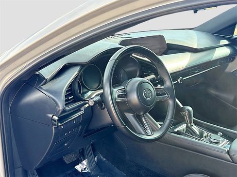 Used 2023 MAZDA MAZDA3 s image 9