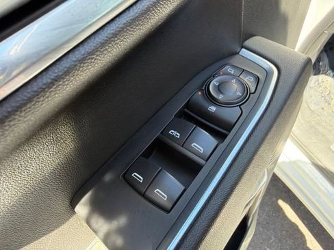 Used 2023 GMC Sierra 1500 SLE AWD/4WD image 18