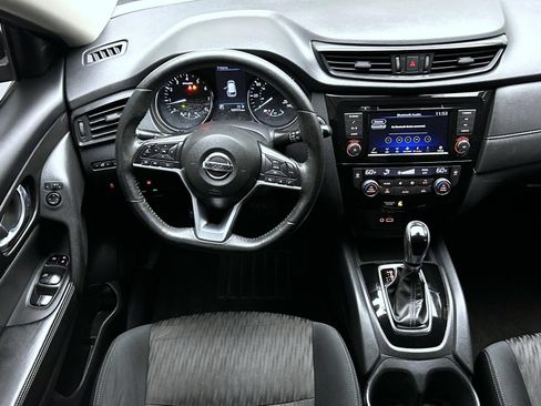 Used 2019 Nissan Rogue SV AWD/4WD image 14