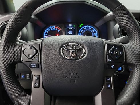 Certified 2023 Toyota Tacoma TRD Off-Road w/ Technology Package image 21