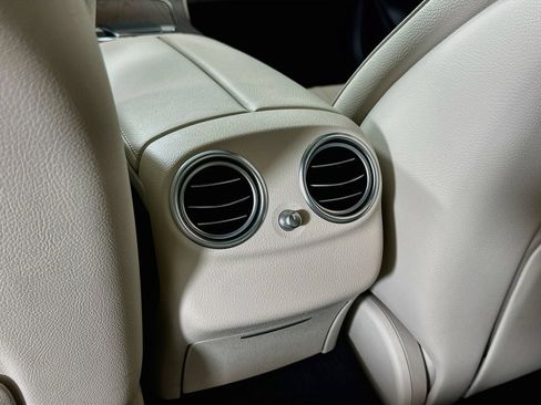 Used 2022 Mercedes-Benz E 350 Sedan image 28