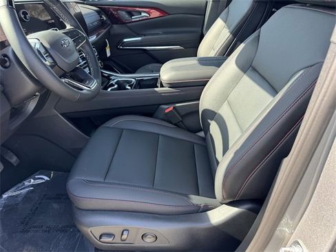 New 2026 Chevrolet Traverse Z71 w/ Enhanced Driving Package image 15