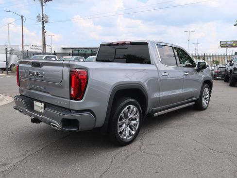 Used 2024 GMC Sierra 1500 Denali AWD/4WD image 10