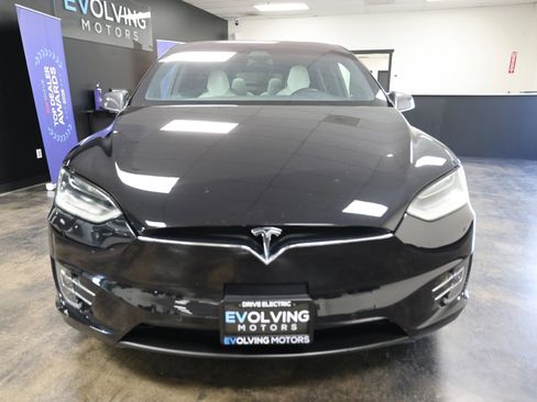 Used 2018 Tesla Model X P100D image 5
