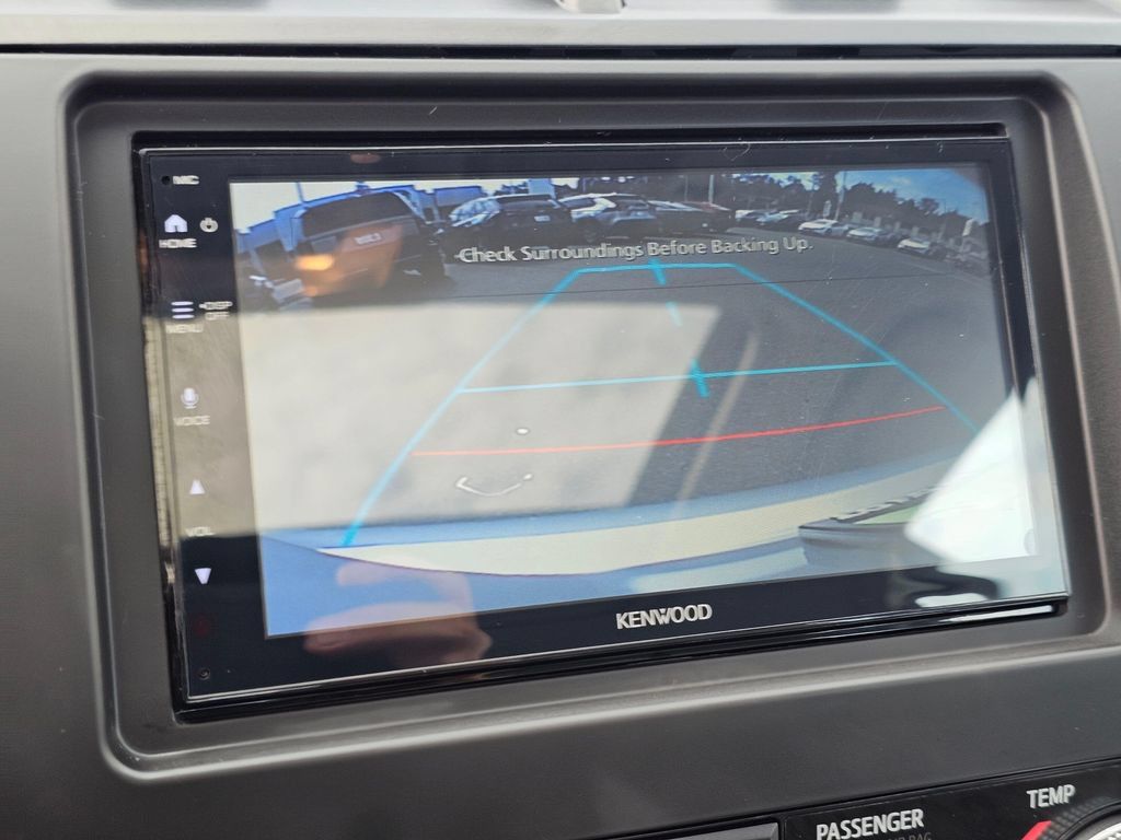 Used 2014 Toyota Camry XLE w/ Leather Package FWD image 27