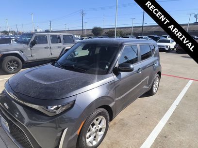 Certified 2023 Kia Soul LX w/ Option Group 015