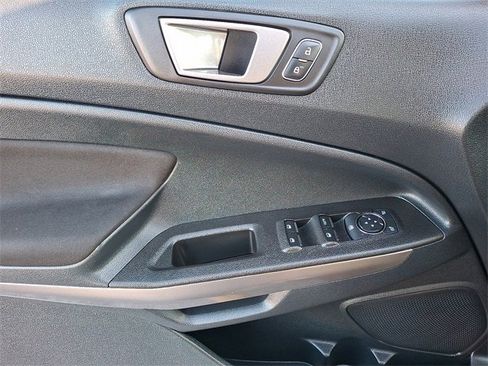 Used 2021 Ford EcoSport SE image 12