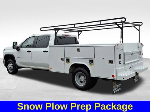 Used 2025 Chevrolet Silverado 3500 W/T w/ WT Convenience Package image 4