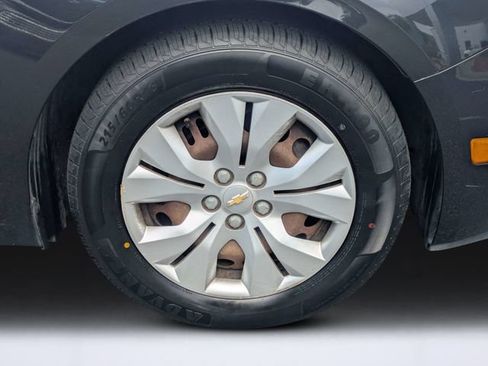 Used 2016 Chevrolet Cruze LS FWD image 11
