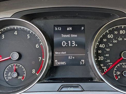 Used 2017 Volkswagen Golf SportWagen FWD image 11