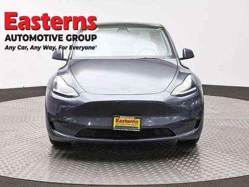 Used 2021 Tesla Model Y Long Range image 2