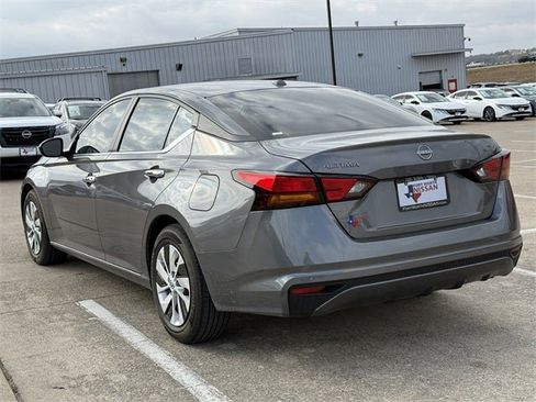 Used 2025 Nissan Altima 2.5 S image 7