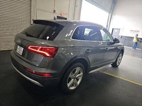 Used 2018 Audi Q5 2.0T Premium Plus w/ Premium Plus Package AWD/4WD image 2
